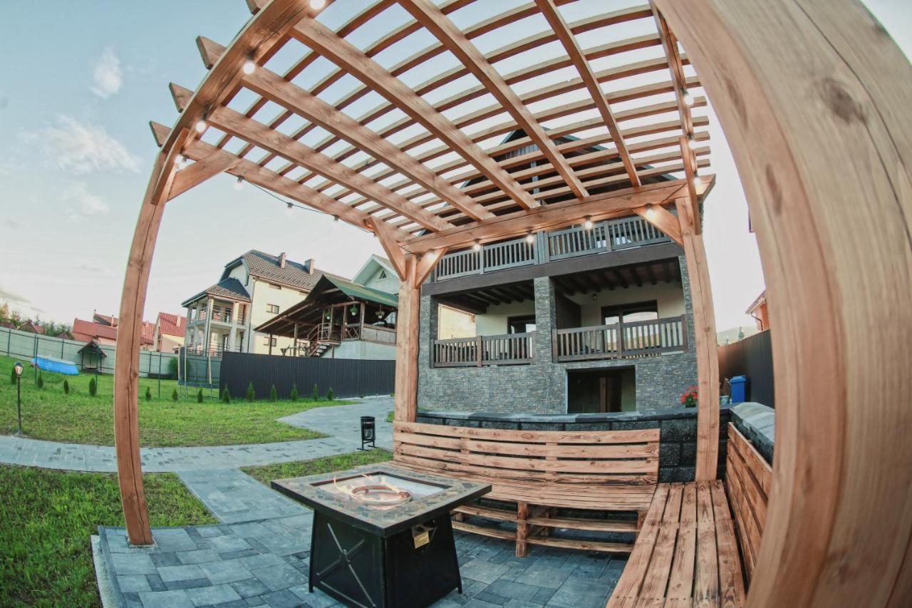 Saliuk Lodge Solochyn Exterior photo
